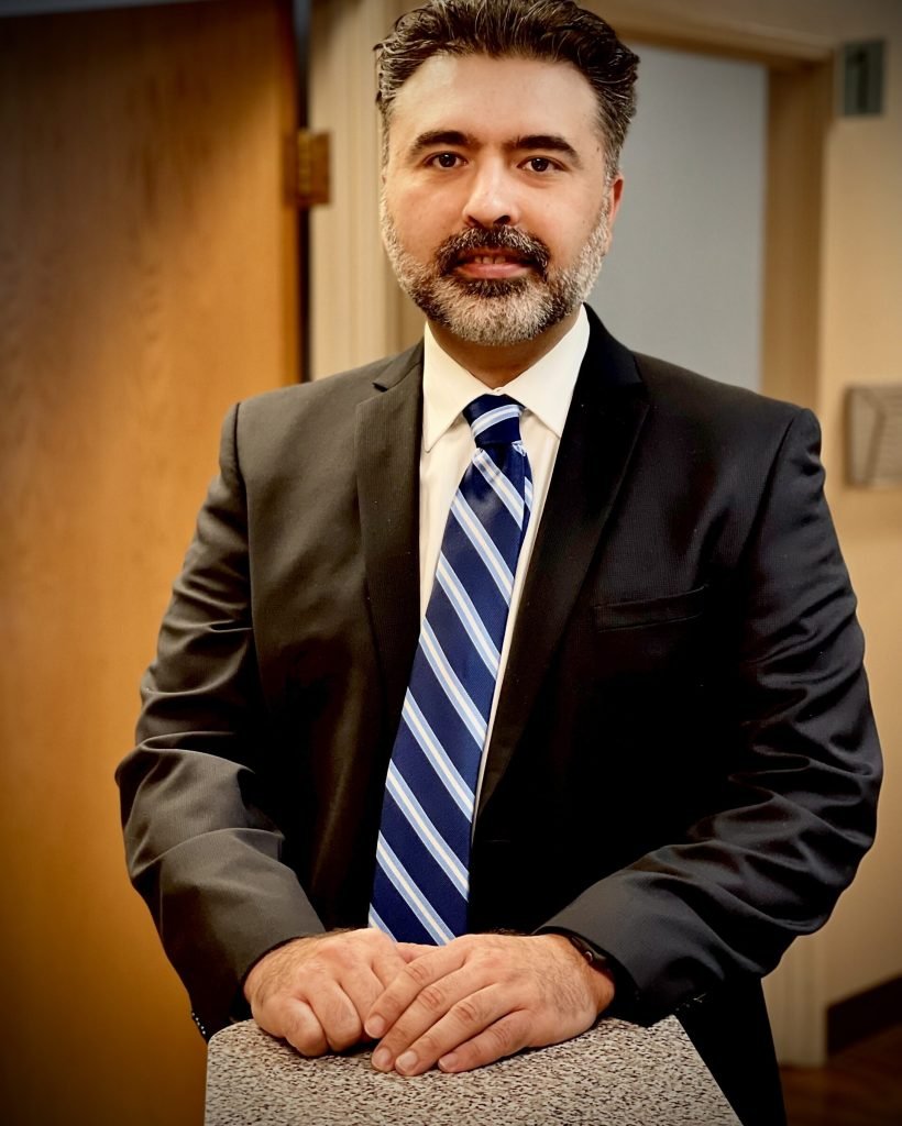 Dr. Arthur Yushuva Dr. Arthur Yushuva